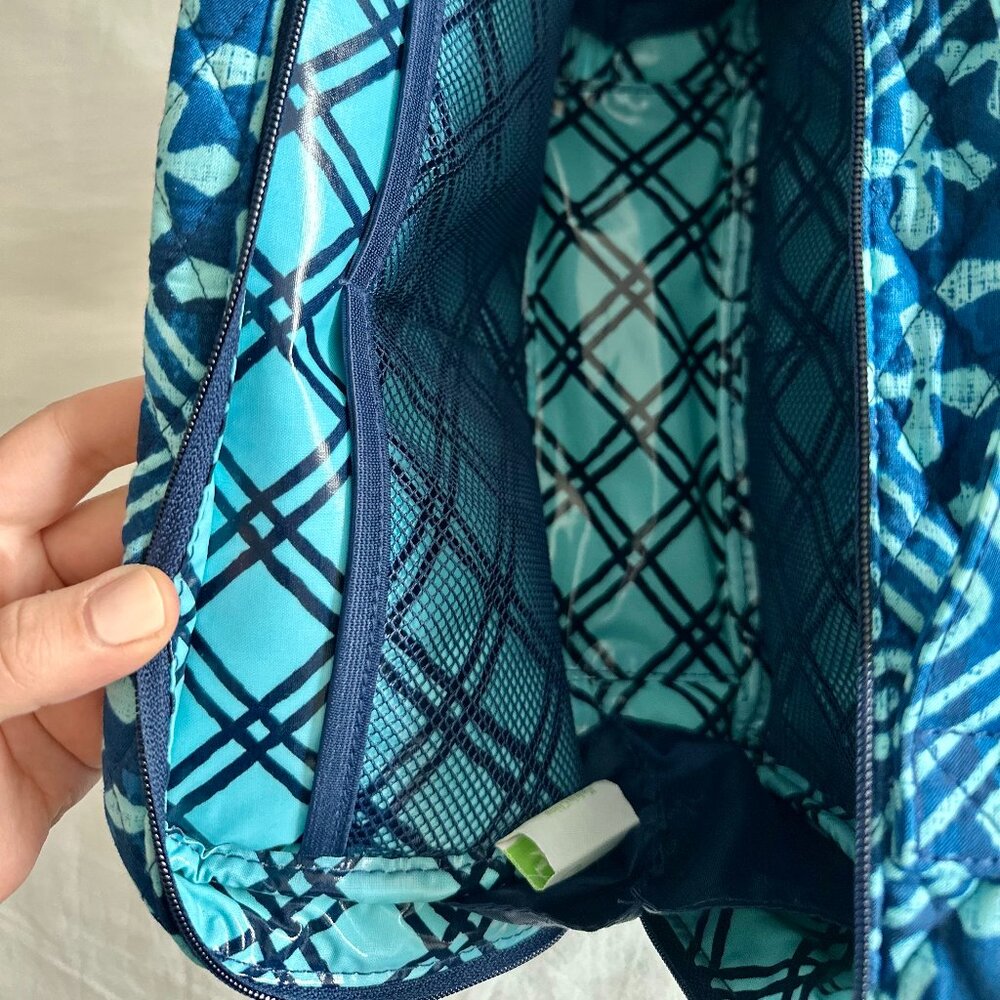 Vera Bradley Large Blush & Brush Makeup Case NWT, Color: Cuban Tiles - Picture 3 of 5